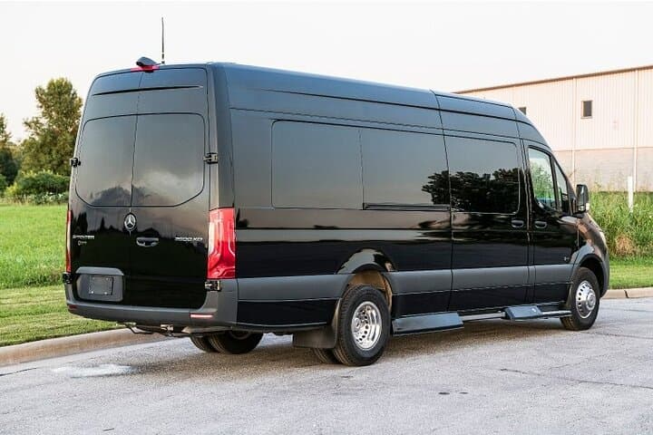 Round Trip Private Transfer Las Vegas Airport to Las Vegas by limo MB Sprinter