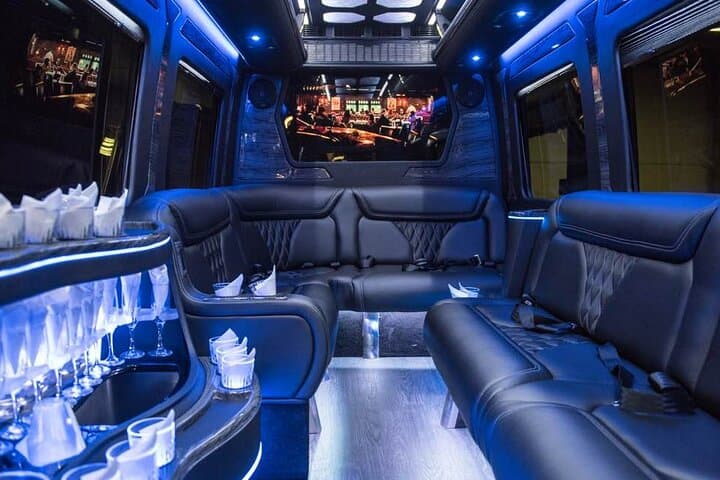 Round Trip Private Transfer Las Vegas Airport to Las Vegas by limo MB Sprinter