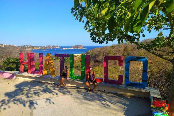 Bahías de Huatulco を巡る 1 日ガイド付きツアー + ピックアップ + 軽食 + 礼儀 !!