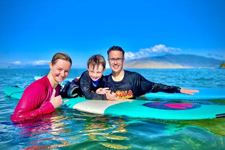 Cours de surf détenus et exploités par des Hawaïens à Kihei, Maui