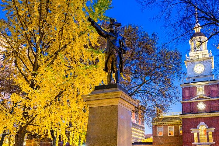 Bysightseeing-vandretur – Founding Fathers and Mothers
