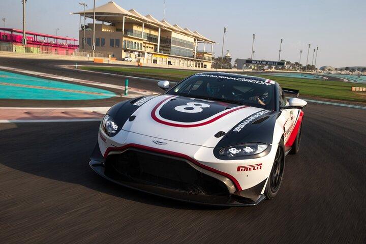 Tour passager Aston Martin GT4