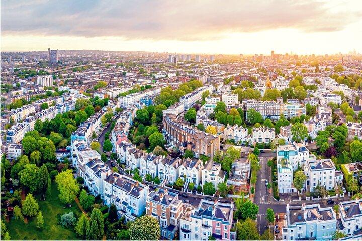 Romantic Notting Hill: Self-Guided Love Story Puzzle Walk