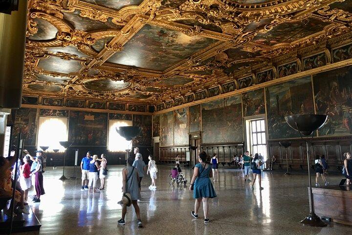 Small-group Doge's Palace Skip-the-line Tour