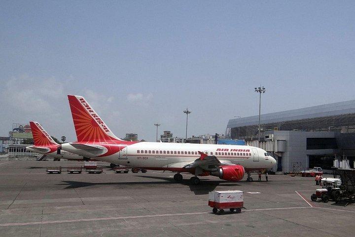 ホテル、プライベート空港送迎、観光ツアー付きのラグジュアリー ムンバイ パッケージ