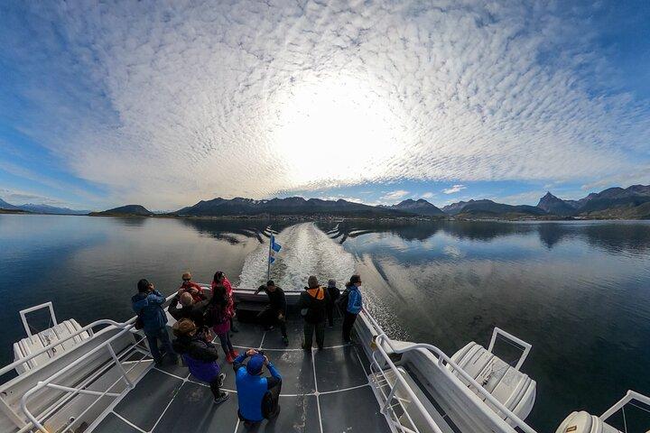ミニトレッキング USHUAIA によるビーグル海峡でのナビゲーション