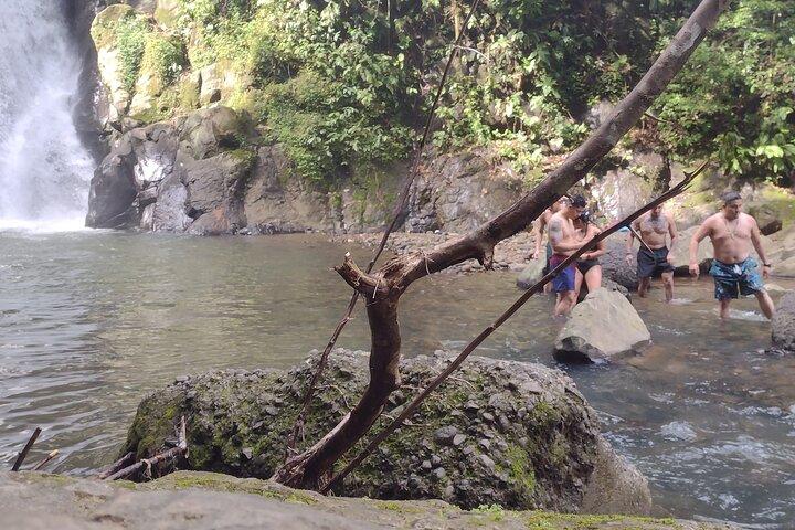 Excursão indígena nativa de chocolate e aventura de cachoeira