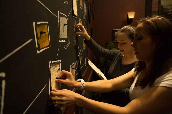 Sherlock bestudeert een escape room van 75 minuten