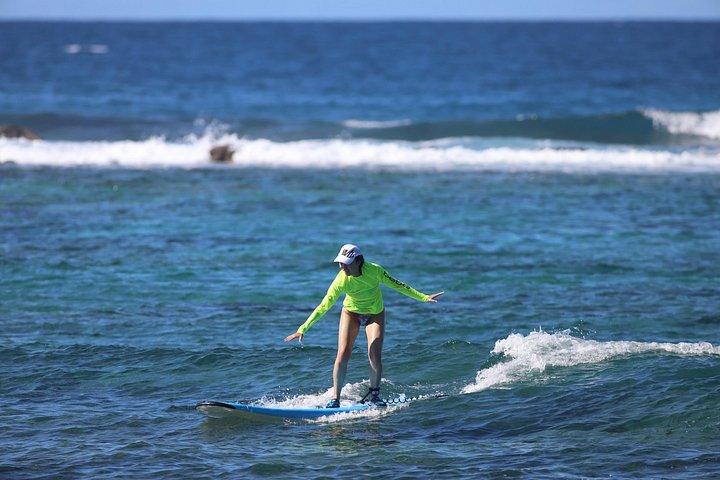 Kona Surf Lesson in Kahaluu