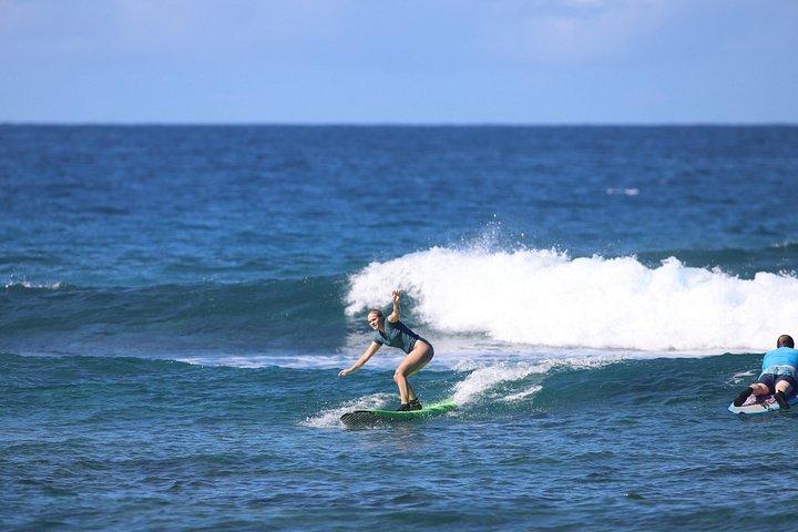 Kona Surf Lesson in Kahaluu