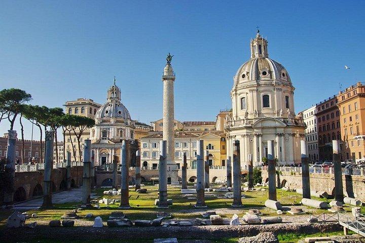 フォロロマーノとインペリアルフォーラム - 古代ローマの中心部への旅
