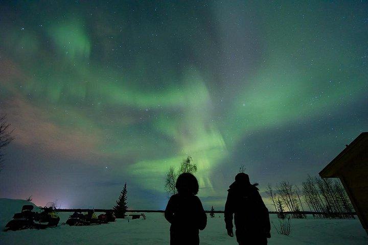 Private Northern Lights Lodge & Chase – Fairbanks