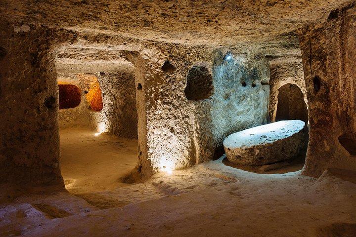 2 Days Cappadocia Tour from Istanbul with Cave Hotel & Balloon Ride