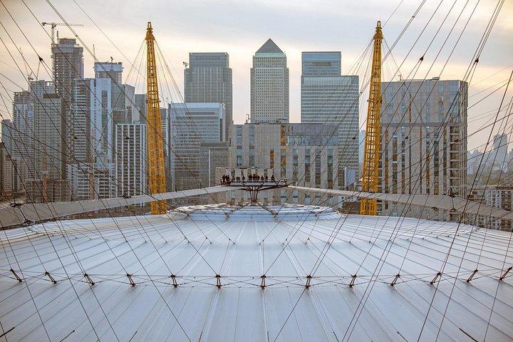 Up at The O2 : パノラマビューのガイド付きデイタイムクライム
