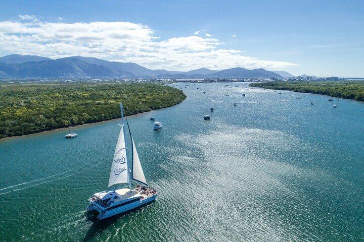 Små grupp eftermiddag Cairns City Tour med Harbour Dinner Cruise