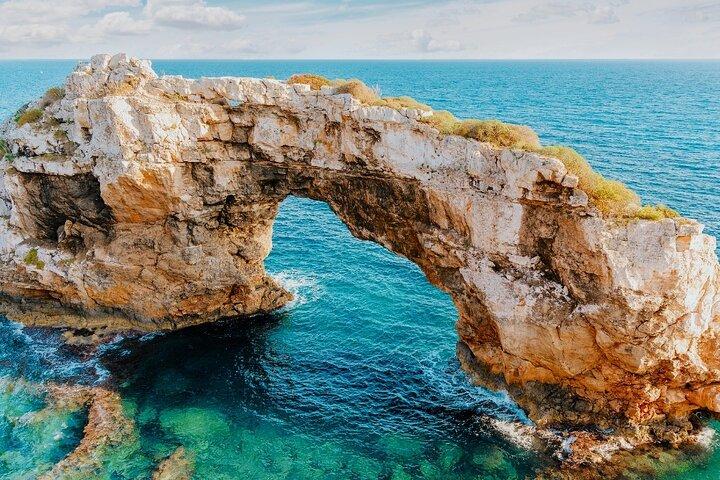 Bådtur fra Cala Figuera til Calo de Moro, S'almonia, Cala Màrmols. Mallorca.