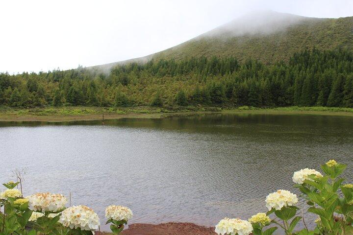 Excursión de día completo en 4x4 a Sete Cidades desde Ponta Delgada con senderismo
