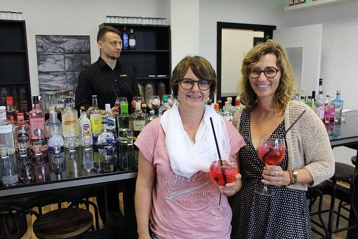 Private gin tasting with a professional bartender in Trier