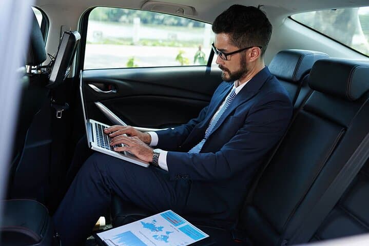 Private car with a driver in Paris