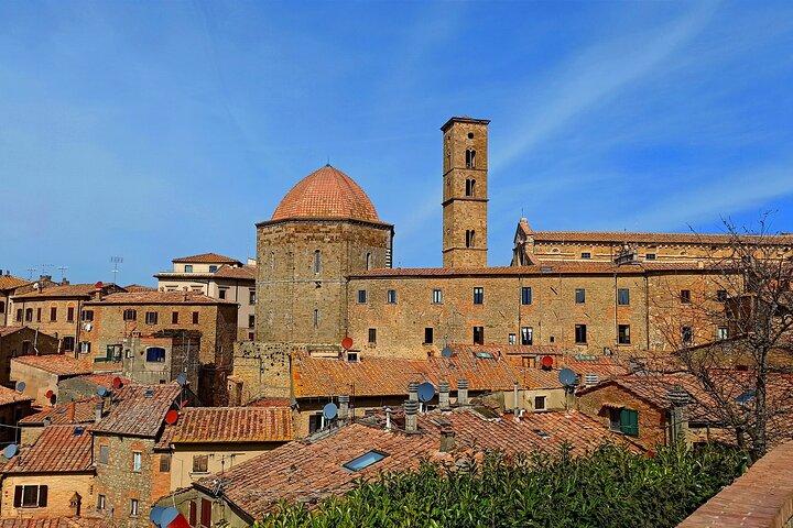 TOUR PRIVADO: Volterra e San Gimignano de dia inteiro com degustação de vinhos