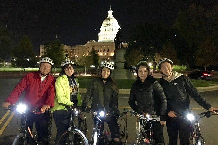 Private DC Monuments at Night Bike Tour