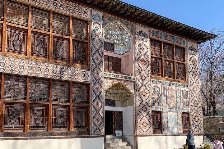 Sheki er en harmoni af natur og arkitektur (All inclusive)
