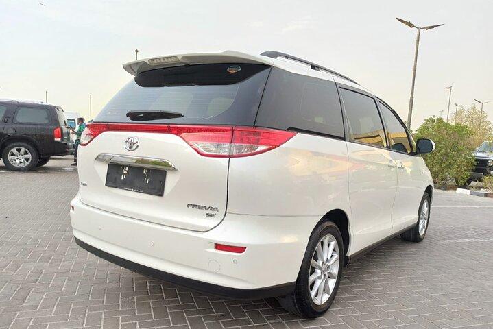 Noleggio Mini Van Bus Dubai 6 posti auto turistica