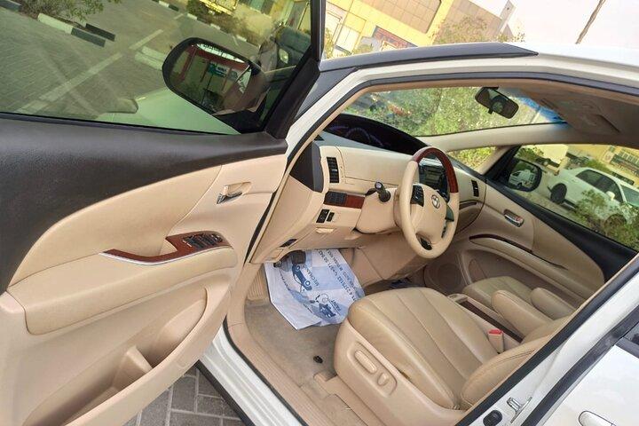 Noleggio Mini Van Bus Dubai 6 posti auto turistica