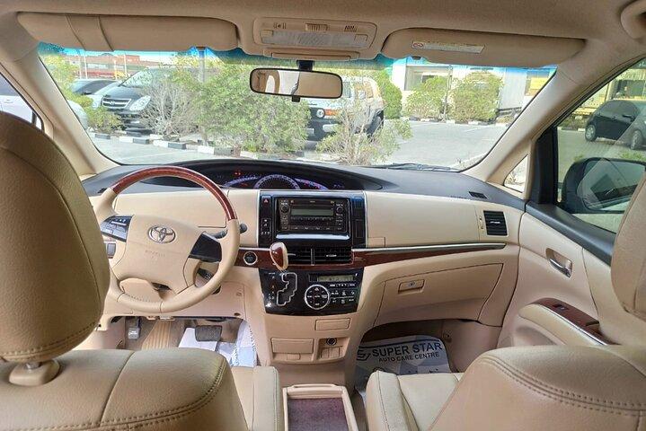 Noleggio Mini Van Bus Dubai 6 posti auto turistica