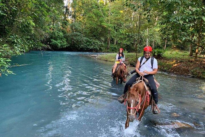 Horseback riding Rio Celeste