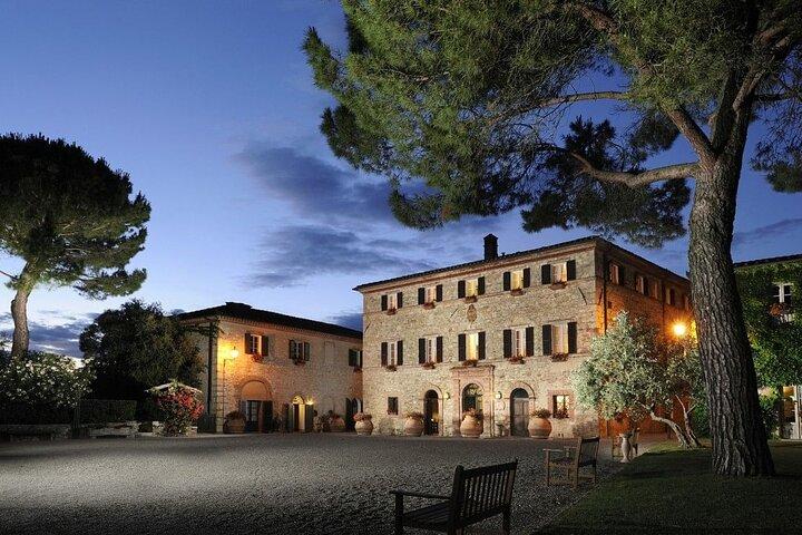 Château privé exclusif du ChiantiWineries Experience from Florence