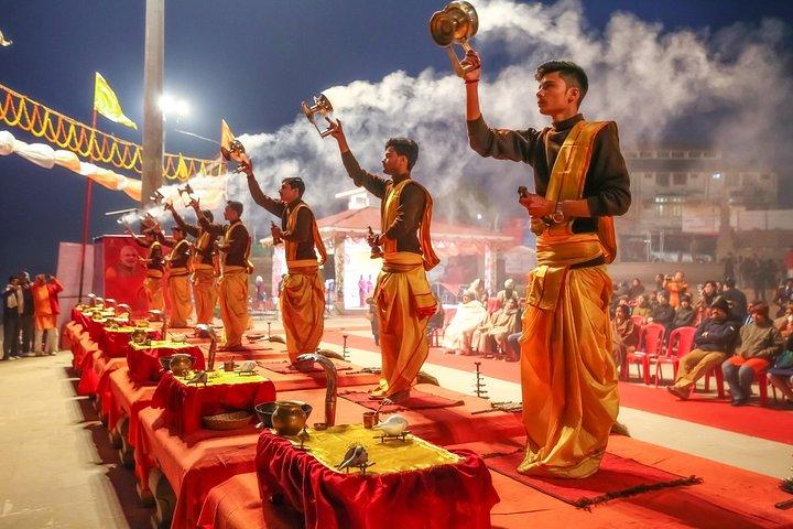 6 日間 - 北インドの素晴らしさ - ゴールデン トライアングル、カジュラホ、バラナシ
