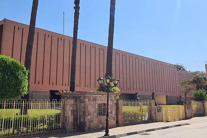 Excursão de meio dia Visite os museus de Luxor e Mumificação