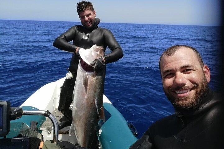 プライベート釣り旅行ハニア、クレタ島（価格はグループごとです）