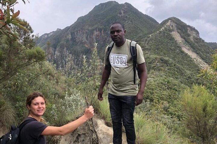 Randonnée privée d'une journée complète au mont Longonot au départ de Nairobi, Kenya