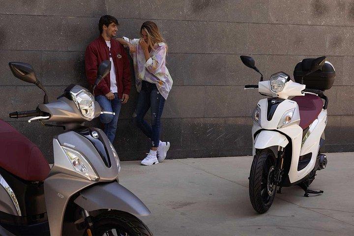 Maspalomas : ガソリンスクーター125cc 7時間～7日間レンタル