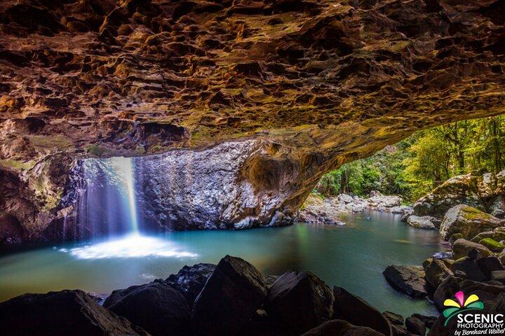 Springbrook, Natural Arch & Numinbah Valley + Heißluftballon mit Frühstück