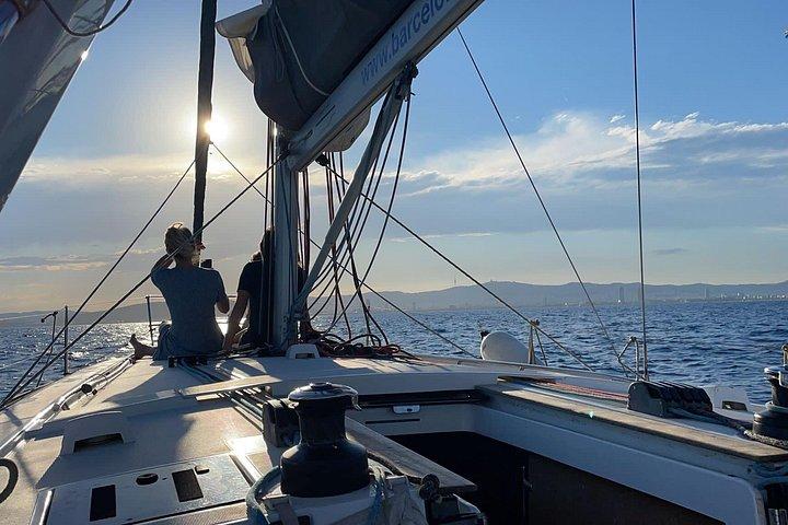 2 Hour Small Group Sunset Sail inc Tapas & Drinks