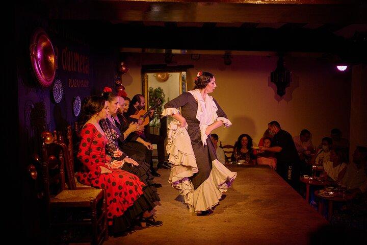 Madrid : Espectáculo Flamenco Real en un Tablao o Cueva con Bebida