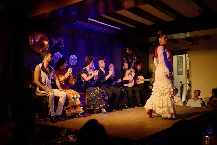 Madrid : Echte Flamenco-Show in einem Tablao oder einer Höhle mit Getränk
