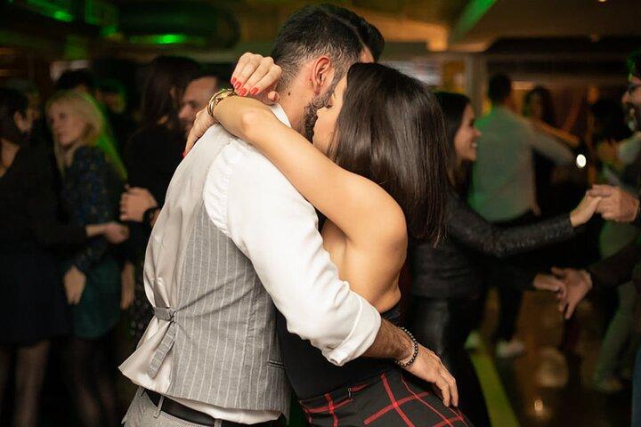Atene Salsa Lovers Dance Experience