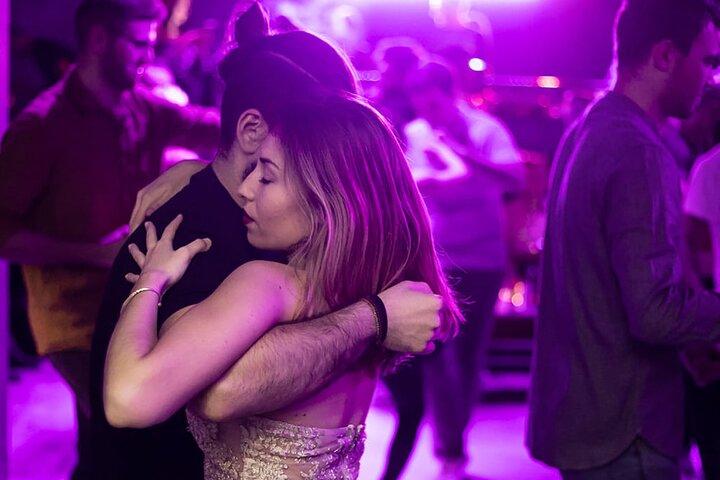 Atene Salsa Lovers Dance Experience
