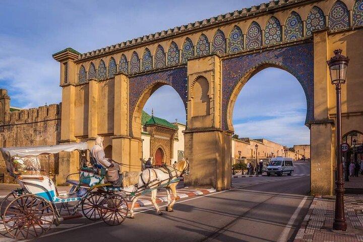 Viaggio privato di 2 giorni a Fes e Chefchaouen da Casablanca