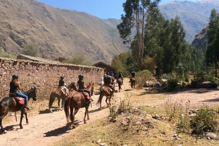 Equitazione a Miradores del Valle del Cusco, Perù