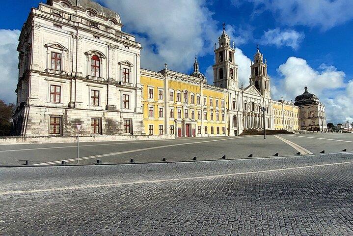 オビドス、マフラ、シルバー コーストのプライベート ツアー