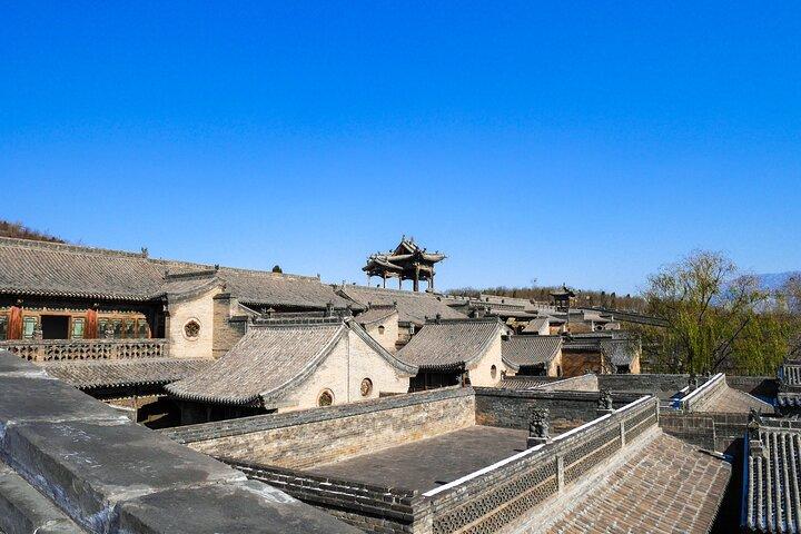 Excursión de un día a Pingyao: mansión de la familia Wang y castillo antiguo de Zhangbi