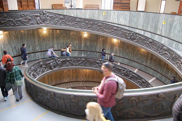 Combo: Colosseum, Vatican Museums and Sistine Chapel Guided Tour