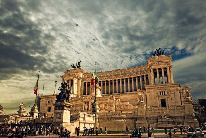 Esclusivo Rome Explorer: Tour Personalizzato e Autista