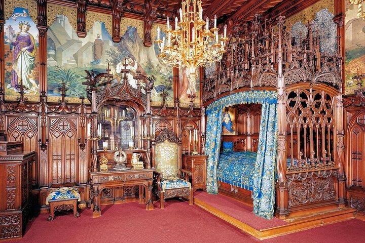 INCLUSIEF TICKETS: Kastelen NEUSCHWANSTEIN & LINDERHOF. Privétour vanuit München