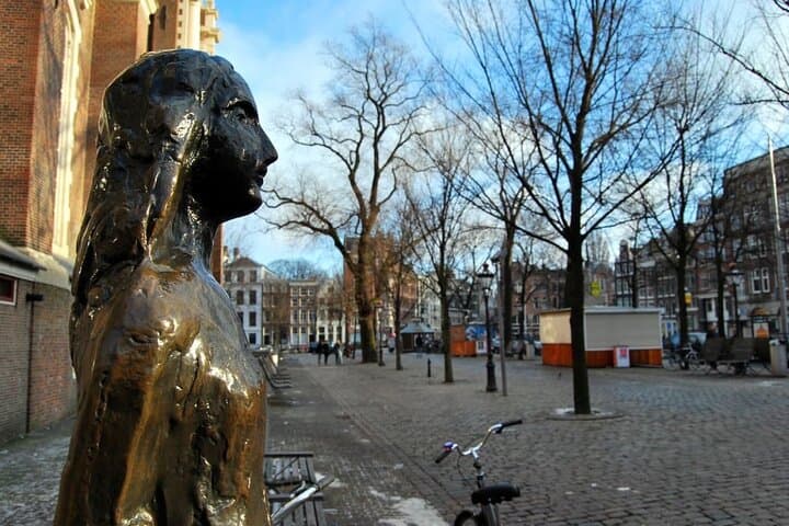 Anne Frank's Last Walk & See Anne Frank House in Virtual Reality
